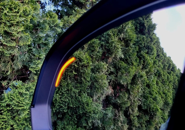 Volvo XC 40 cena 109000 przebieg: 205000, rok produkcji 2019 z Opoczno małe 781